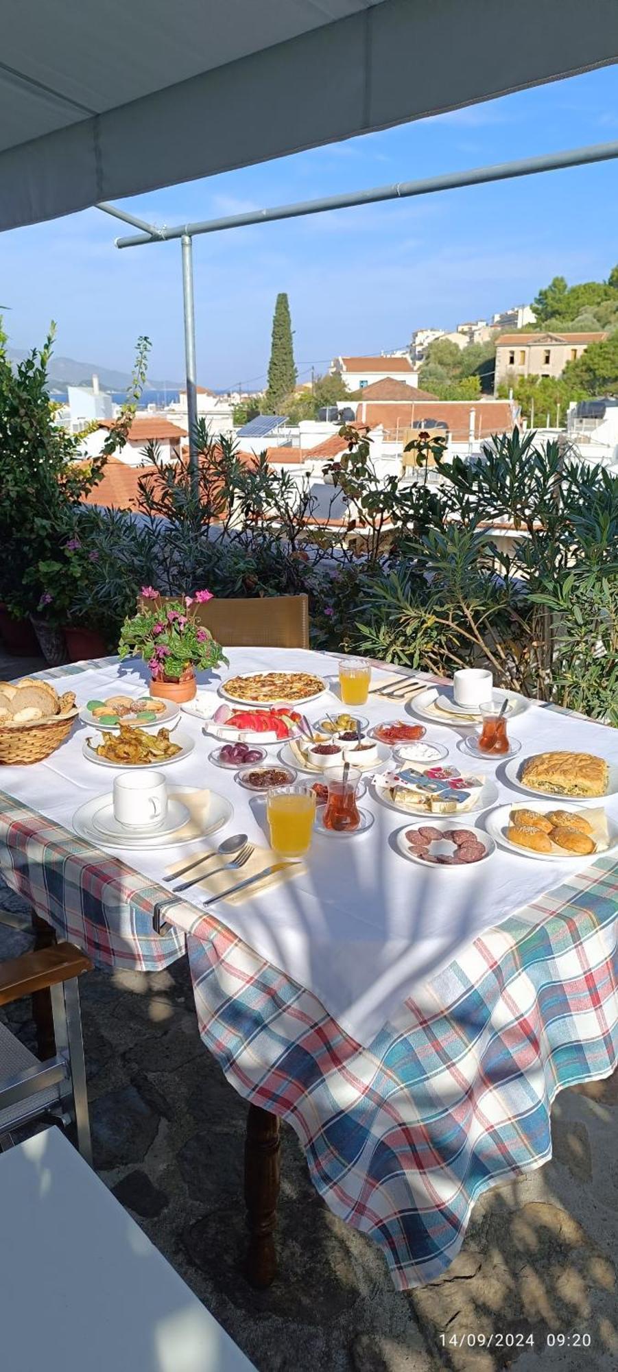 Odysseas Hotel Samos Екстер'єр фото