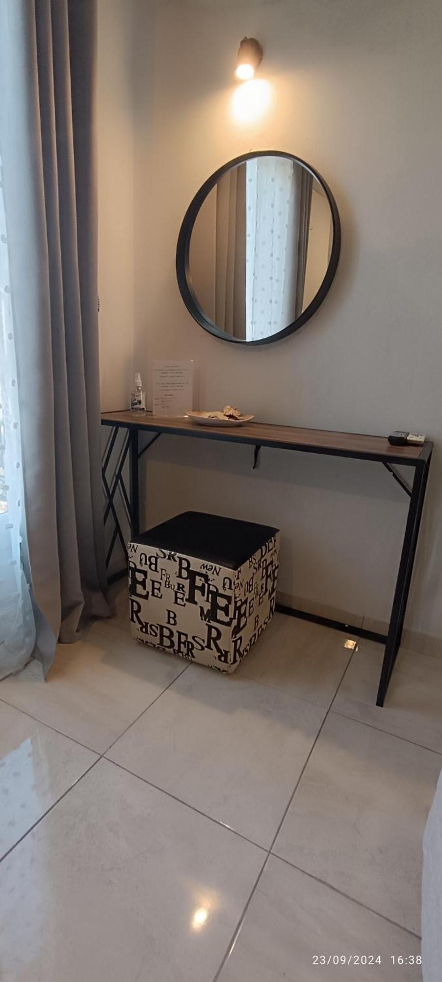 Odysseas Hotel Samos Екстер'єр фото
